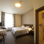 马里奥酒店 雷德尼斯